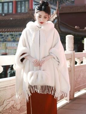 Ivory Faux Fur Hooded Cape